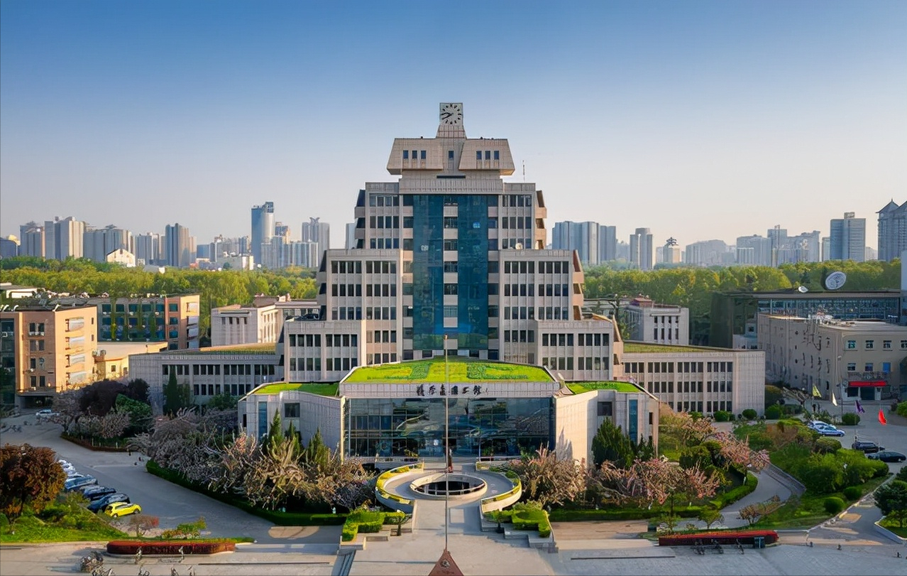 清北、华五本科即可落户北京，网友：那西安交大和哈工大呢？