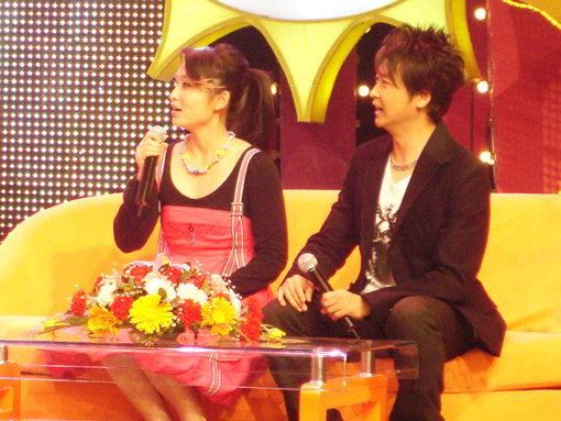 歌坛伉俪冯晓泉与曾格格：“421家庭”的幸福与烦恼