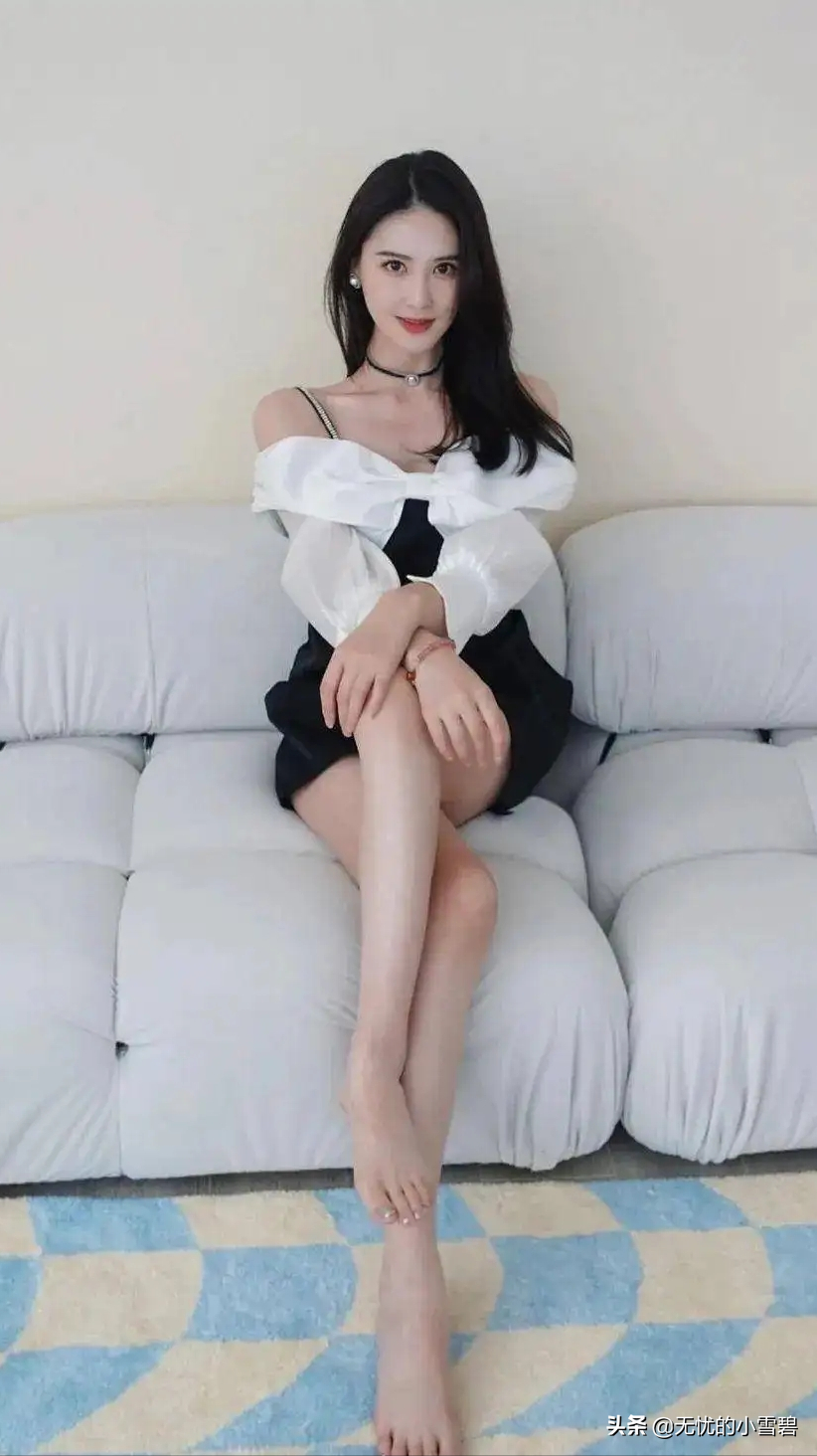 新一代的央视女神李丹儿，她是主持界的颜值天花板