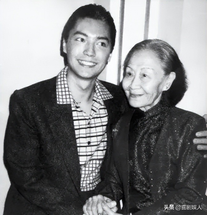 年轻时是人上人，晚年生活心酸，这9位巨星，最惨的靠洗肾续命