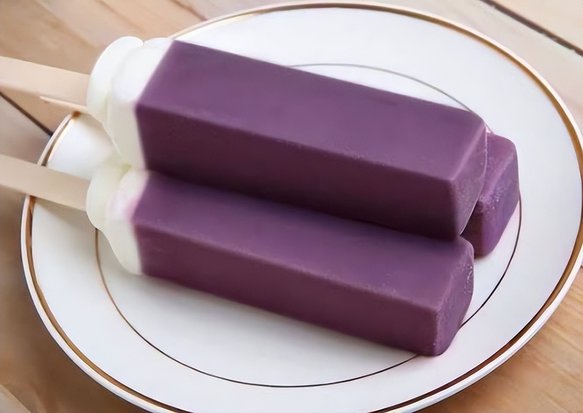 全国哪些冰激凌最好吃（经评鉴这10款上榜看看吃过几款）(13)