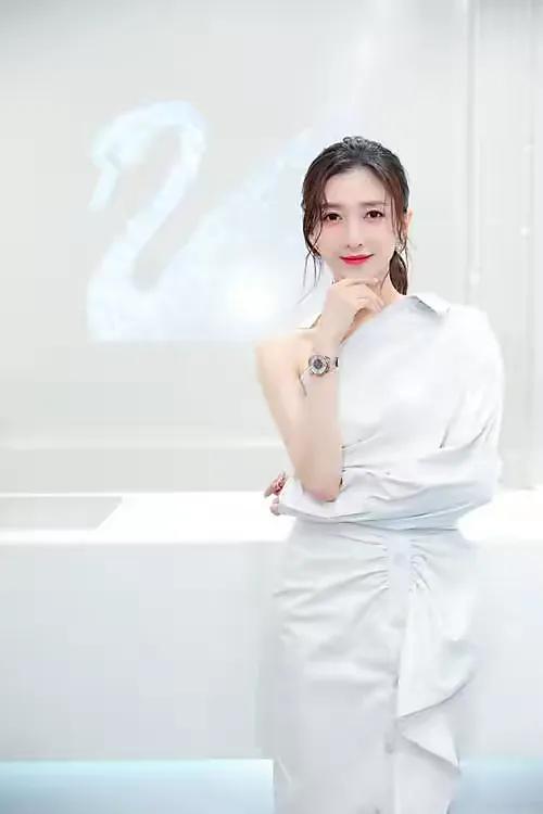 女星江疏影—温柔如水，美丽动人