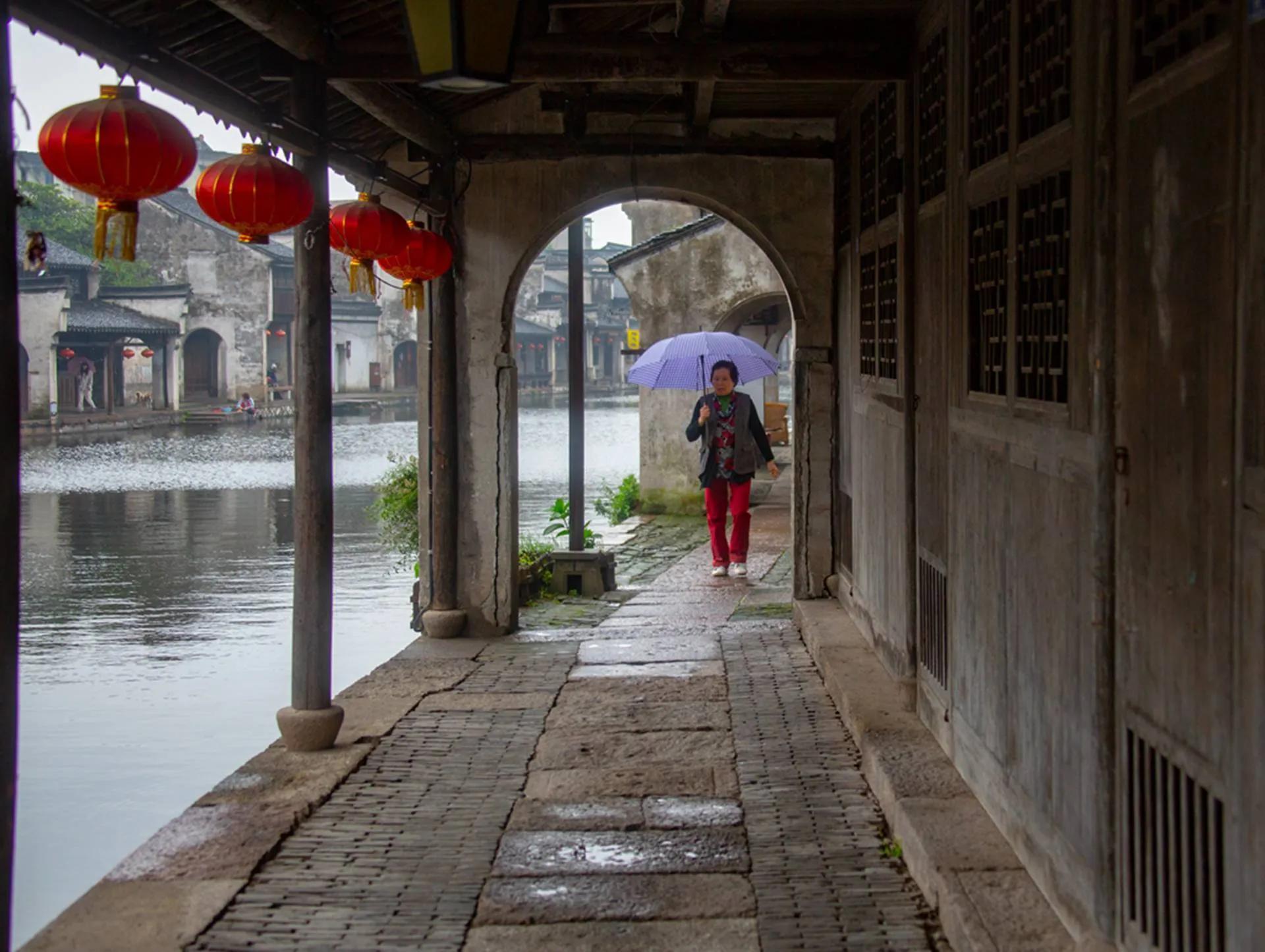 细雨霏霏中的南浔古镇 江南水乡名镇