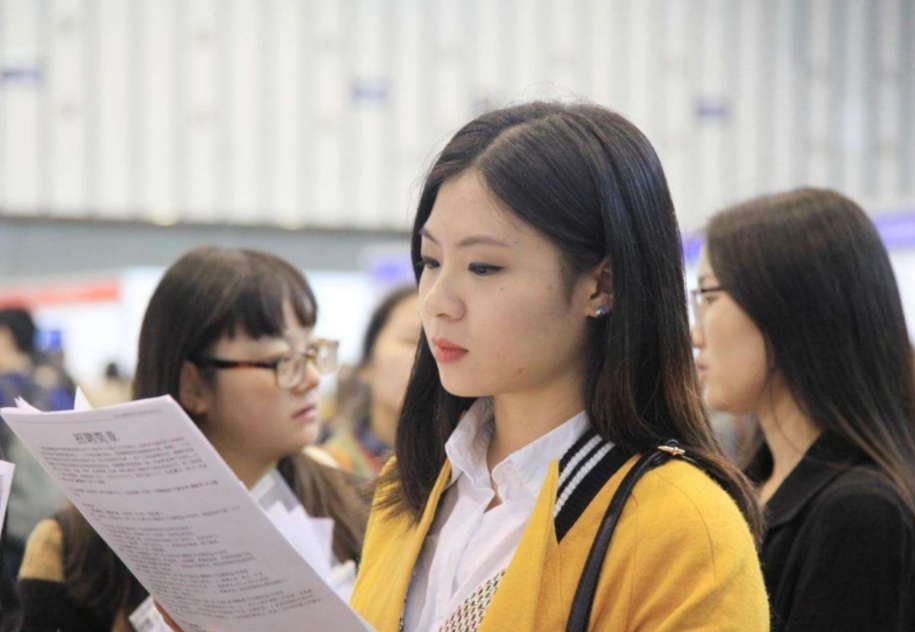 大学生申请放假留校，给出“五字”理由，网友：艺高人胆大