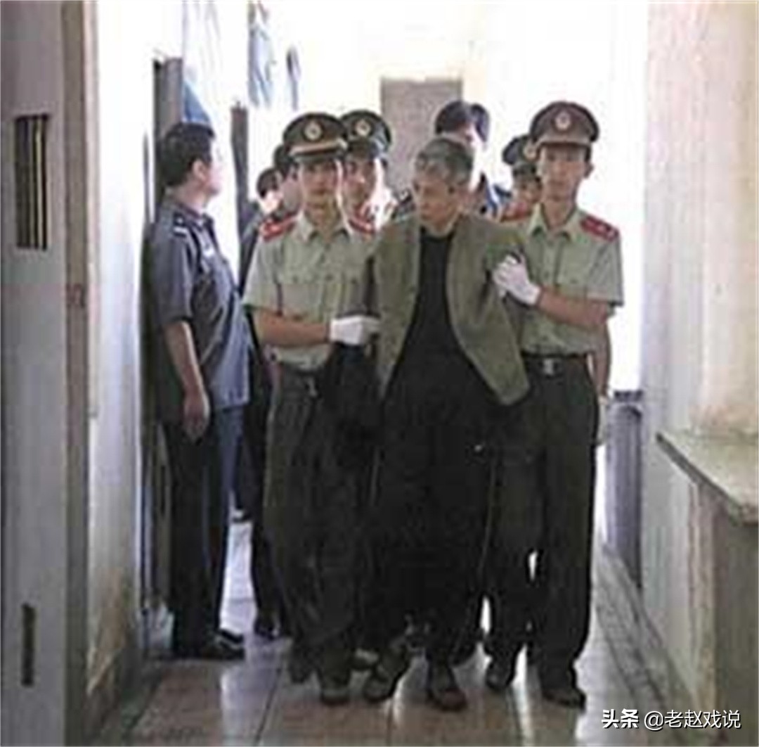 黑老大刘涌：怒扇华仔、枪伤警察，被捕后竟还有14个律师为他辩护