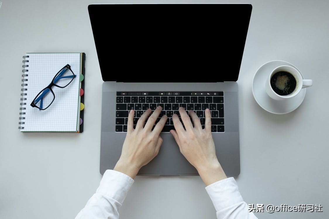 工资条怎么制作（Excel批量快速制作工资条）