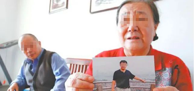东航空难，乘客“遗物”让人破防：很多人，其实已经见完此生最后一面！
