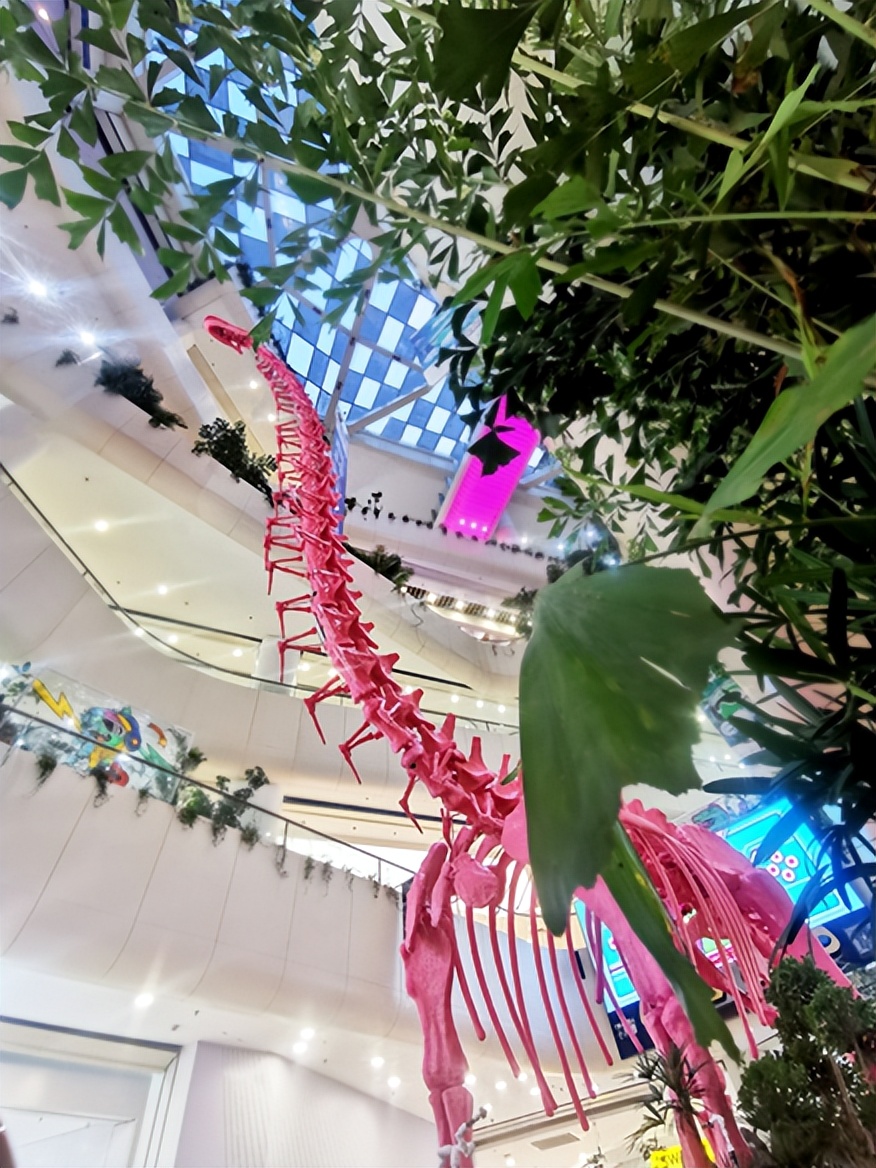 擁抱自然的公園式商業(yè)引領(lǐng)城市微度假，打通消費者的情感鏈接