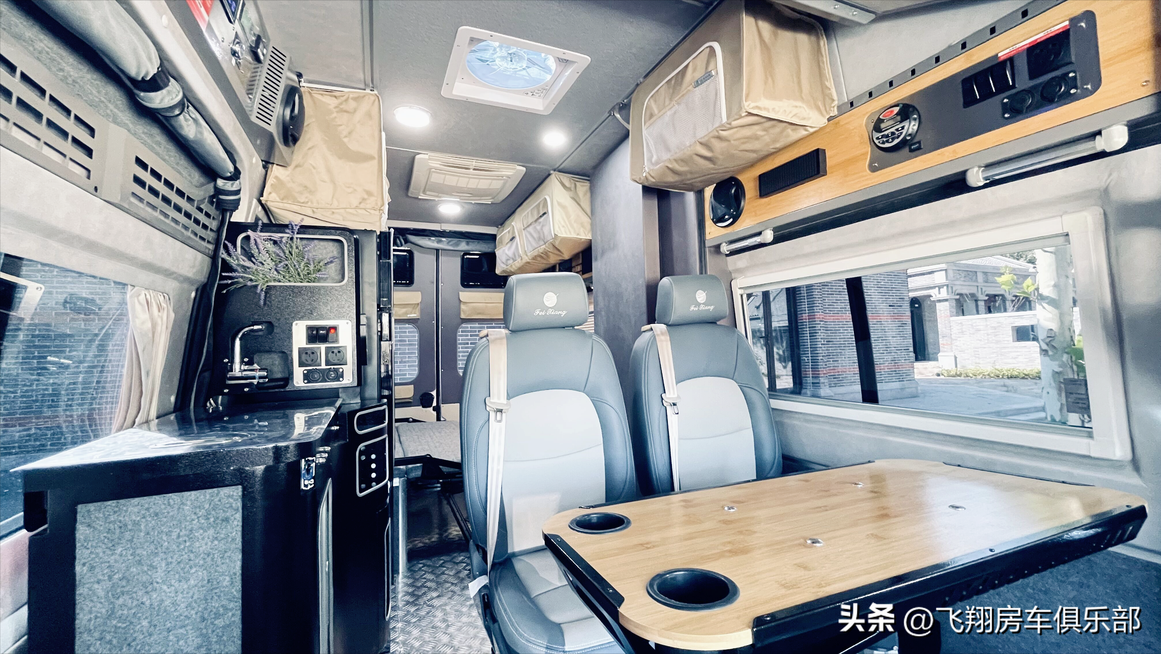 挑战全网最轻房车！户外越野风+帆布吊柜，造型百变“大玩具”
