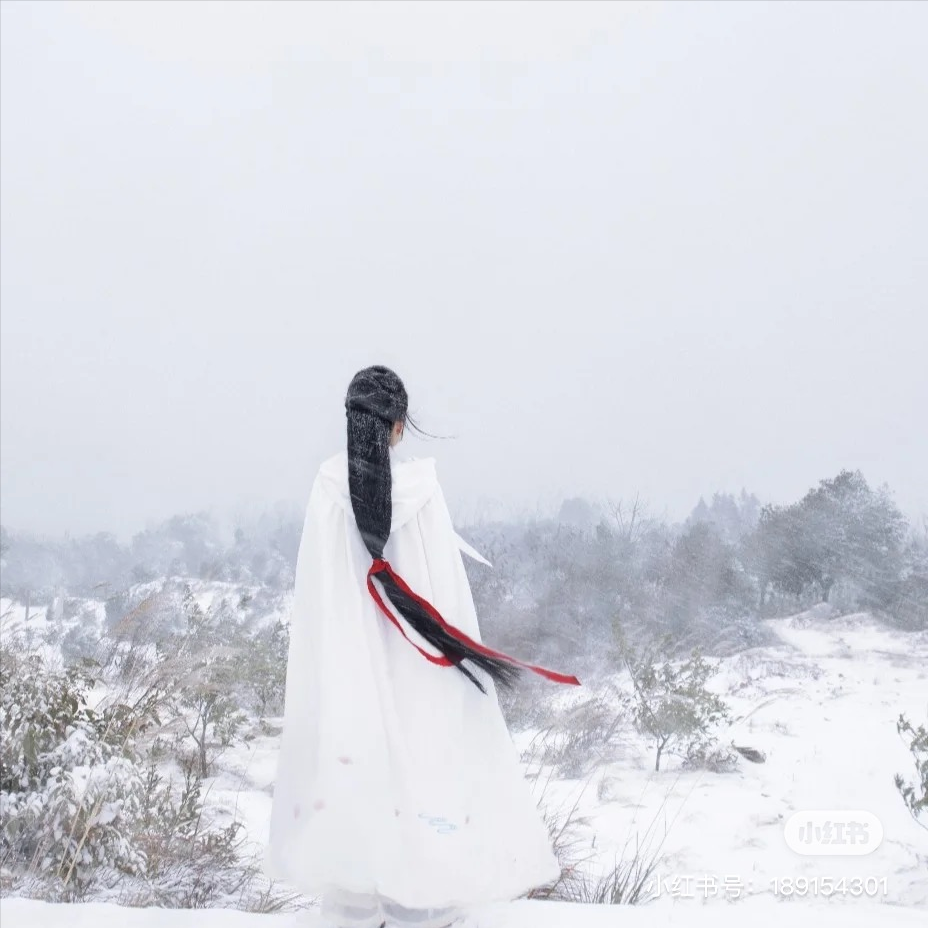 520特集-关于爱情遗憾唯美诗词：又是一年情意时，旧人可曾倚身旁