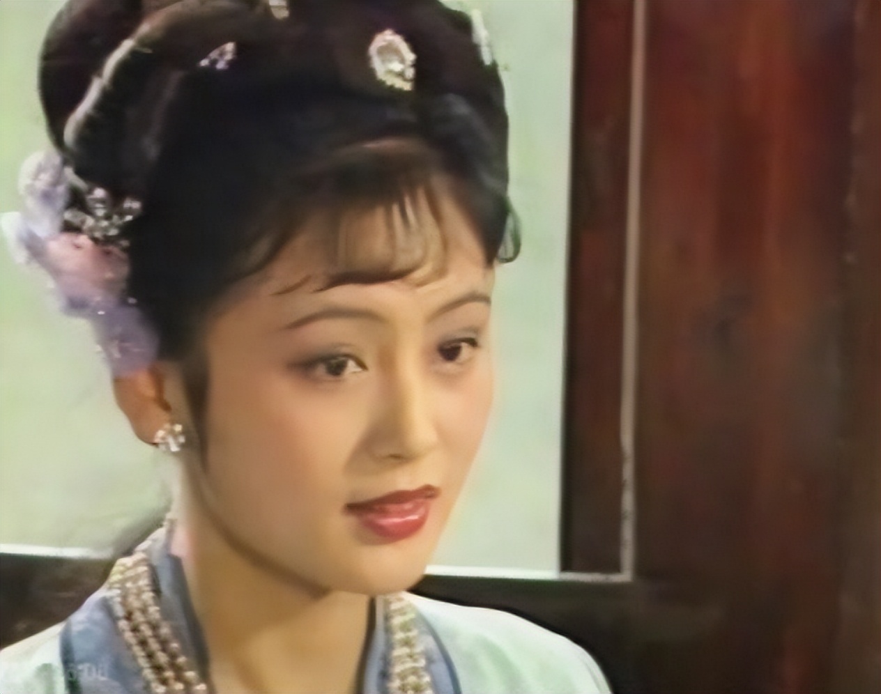 早期古装美女天花板，只服这9位，桃花眼，樱桃嘴，个个百里挑一