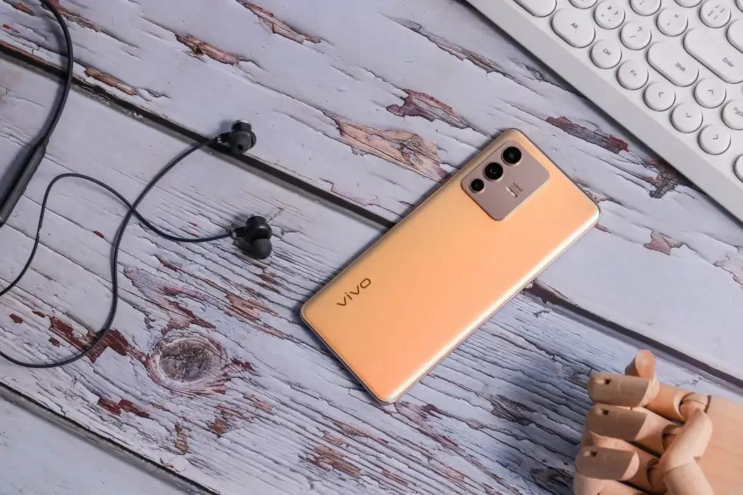 我们应该买国产手机还是外国手机？