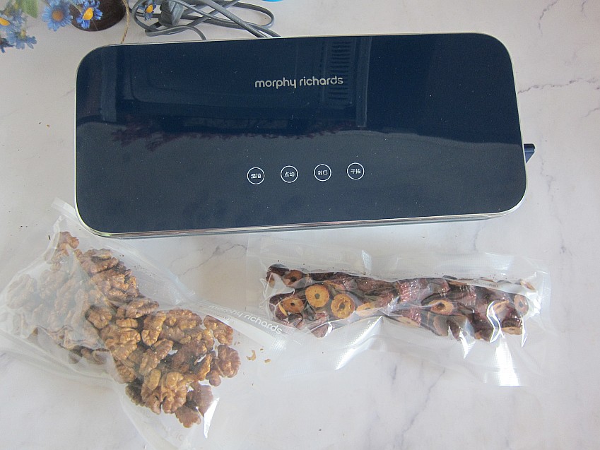 这果子不蒸不煮，这么做比新鲜的好吃，去燥又滋润精神饱满过冬天