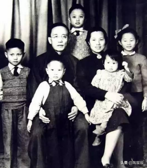 公交徒步游北京：燕翅楼-张之洞故居-郭沫若故居-辅仁大学-旌勇里