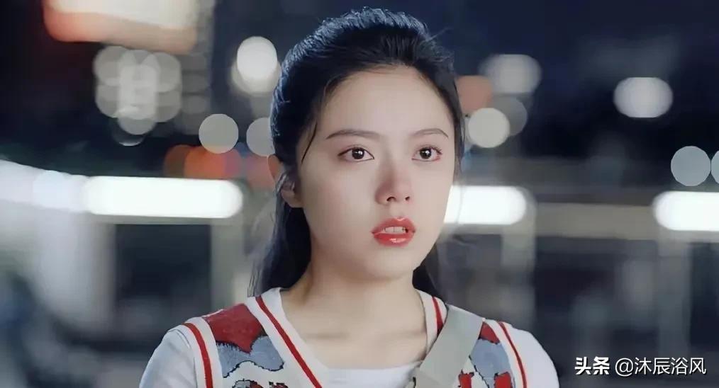 少年派中闫妮饰演的更年期妇女表现的状态真是太真实了