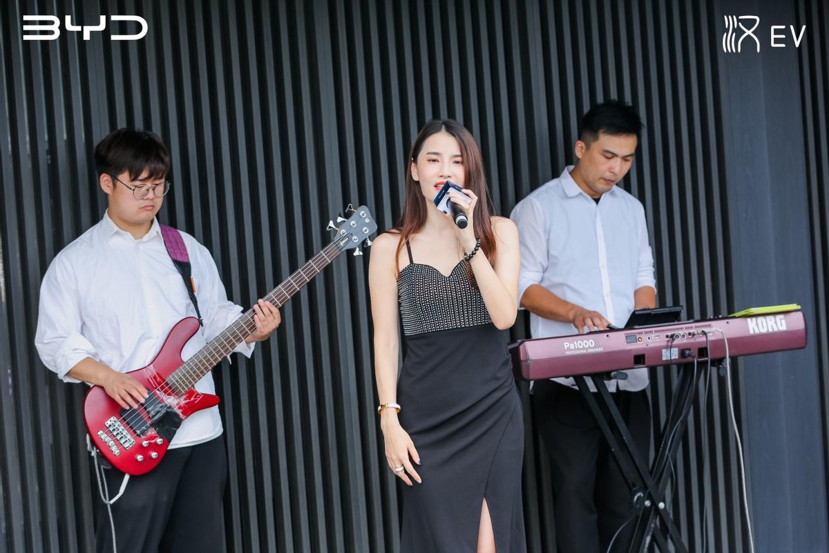 汉为观止· 汉EV千山翠限量版交车仪式（杭州站）