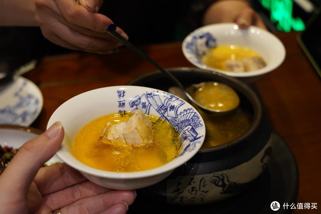 旅行就要边走边吃：舌尖上的昆明，盘点我在昆明吃到的各种美食