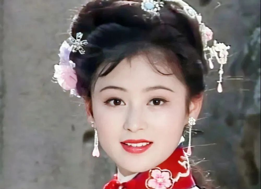 33位老牌簪花美人！林妹妹第一，林芳兵艳绝，你最偏爱谁呢？