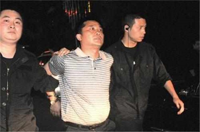 2009年，控制重庆生猪市场多年的“猪霸”王天伦，落入法网