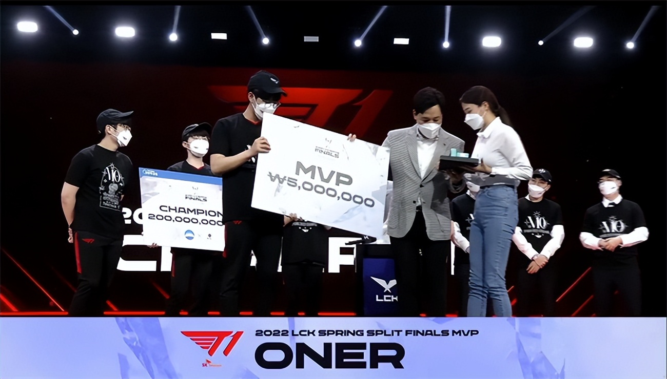 LOL-LCK：十年十冠T1传奇仍在继续，小将Oner完美发挥获评FMVP