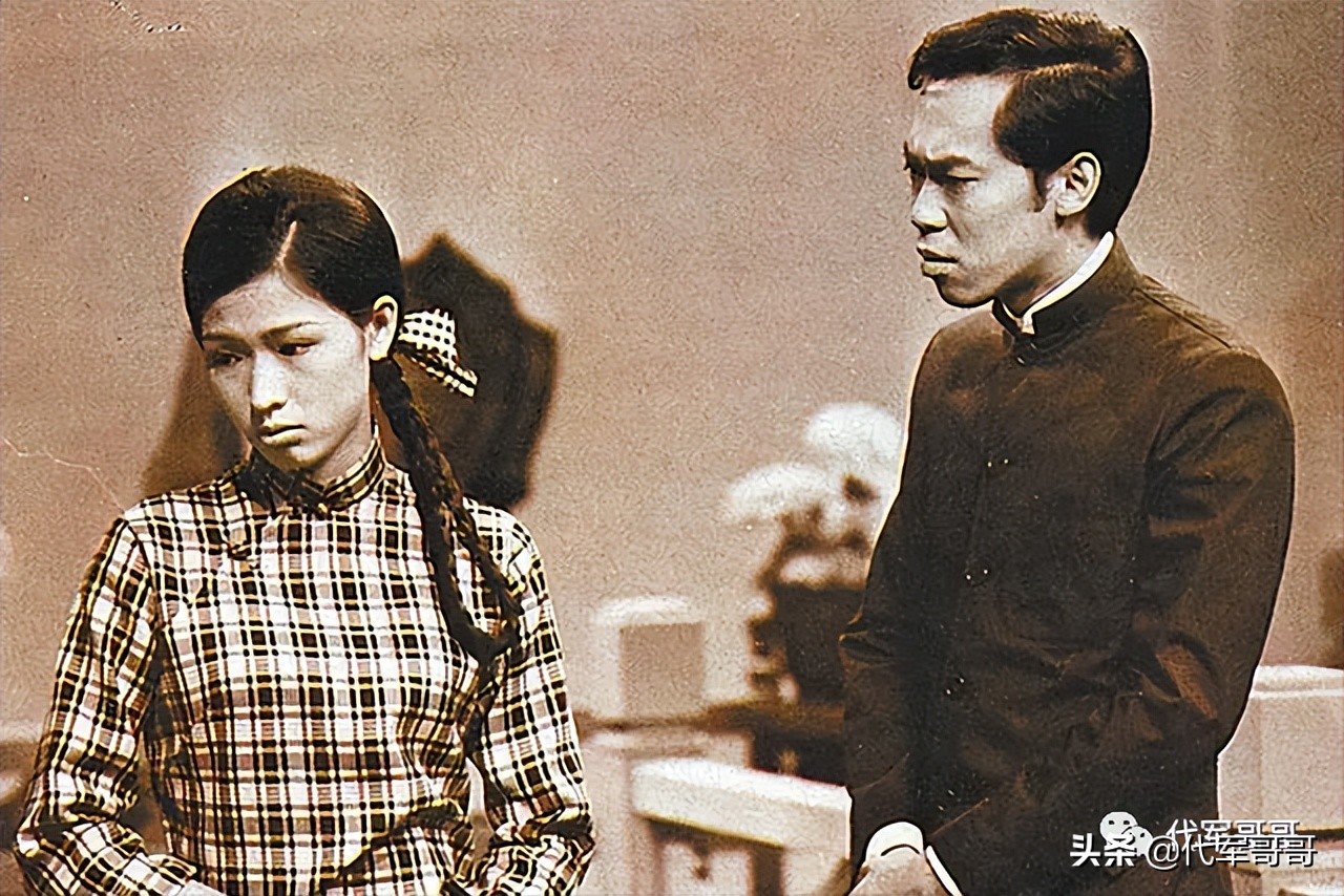 一婚嫁著名导演，二婚嫁脑科医生，如今73岁的婚姻生活很幸福