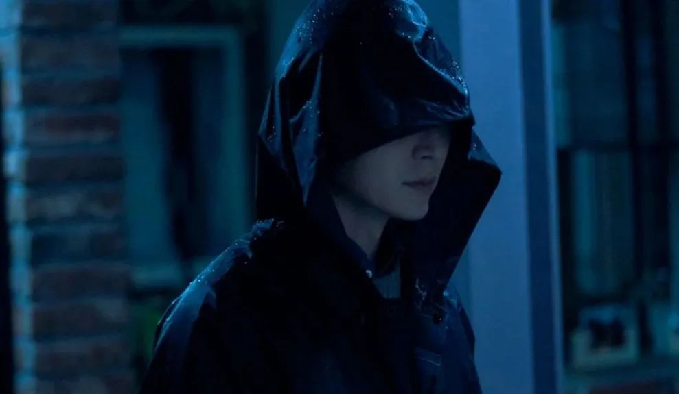 韩剧《恶之花》：用新身份生活后，他发现了自己重拾爱的能力