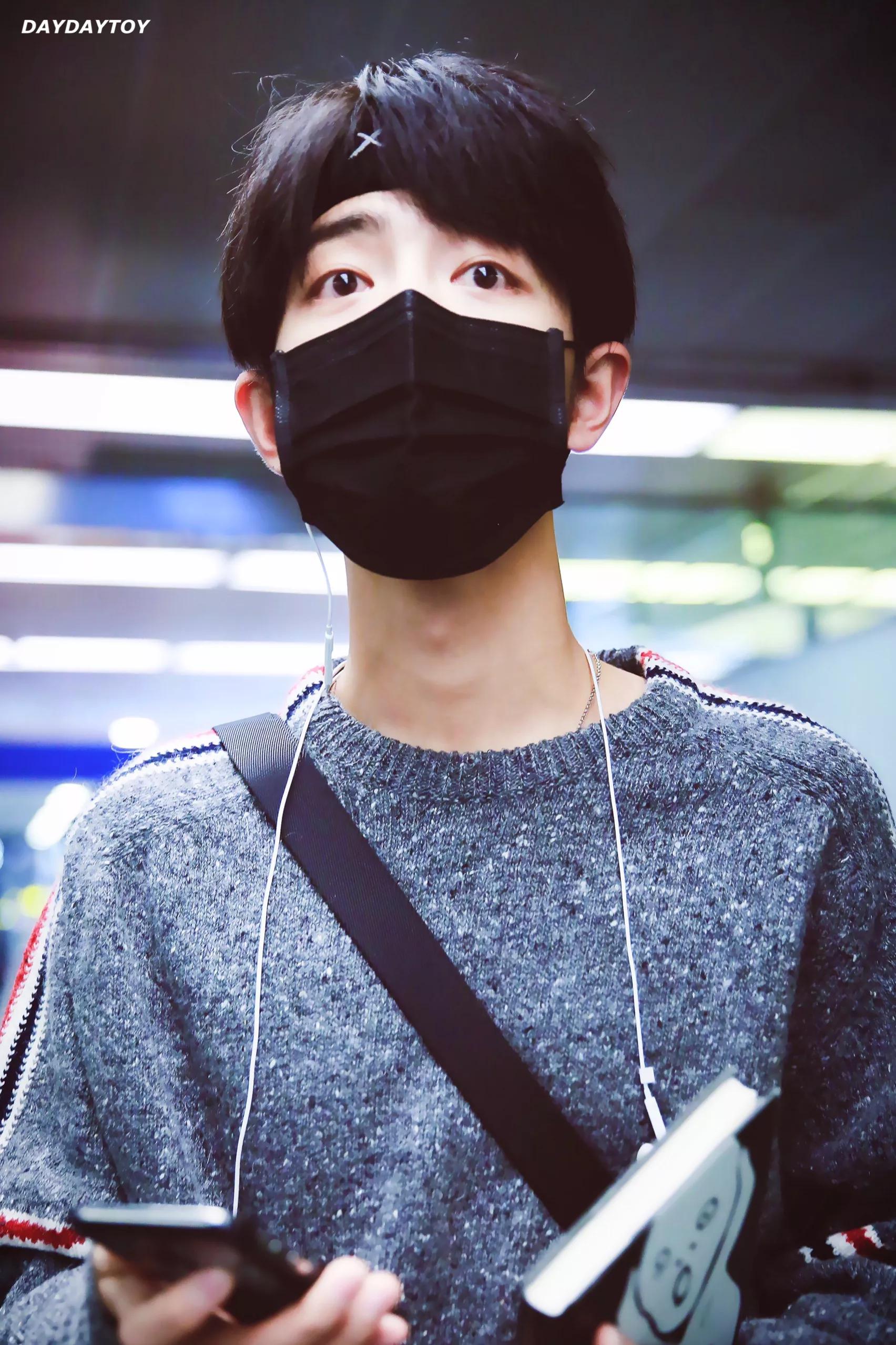 考古肖战:2018年9月—12月机场时间线汇总,今天请叫我收图狂魔