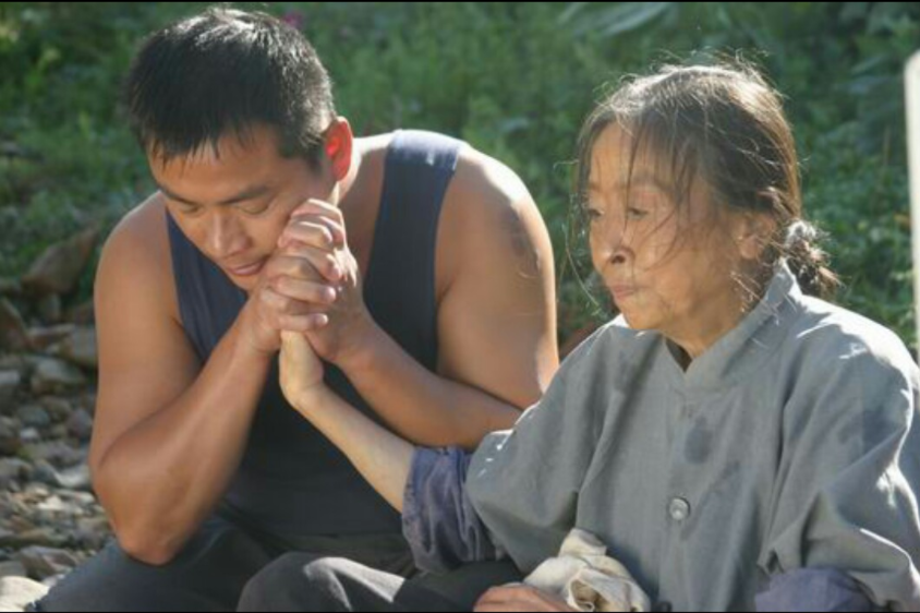 回顾2021年十二位离世的名人，每一位都让人难以割舍