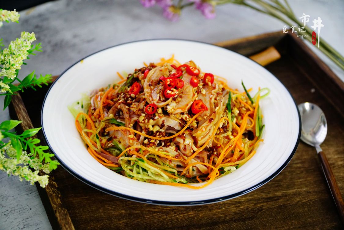 除夕年夜饭，12道凉拌菜挑几样做，开胃解腻，招待客人也用得着