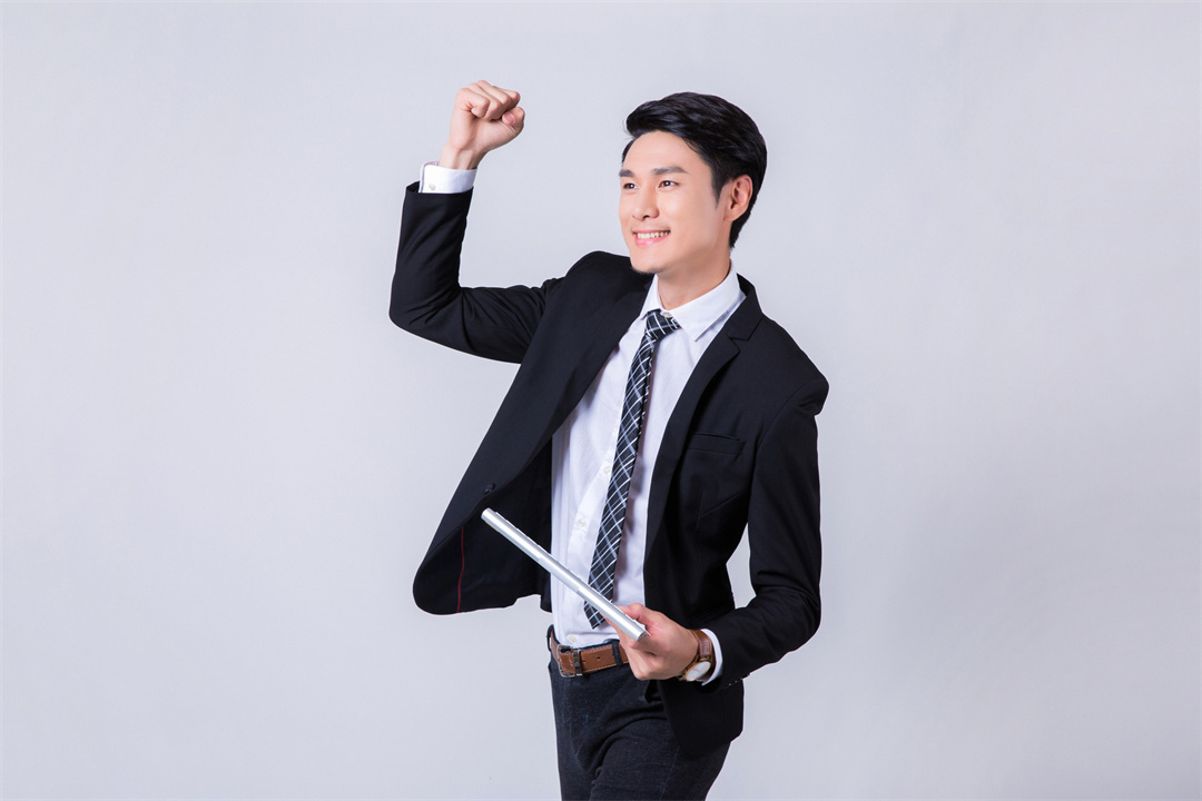 如果你特别想辞职，快到崩溃了，你会继续忍一忍，还是果断辞了？