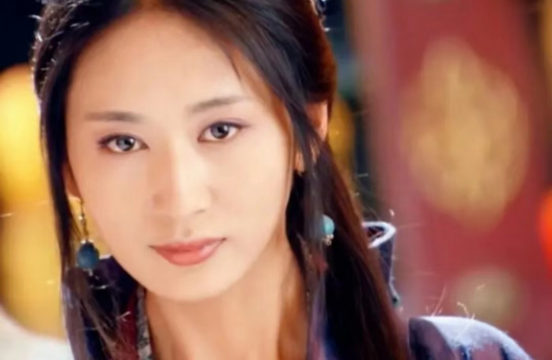 红极一时却突然“消失”的15位明星：林芳兵险毁容，利智为爱息影