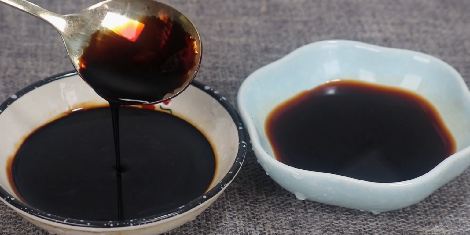 蒸鱼豉油图片(简单几步轻松分辨各种豉油)