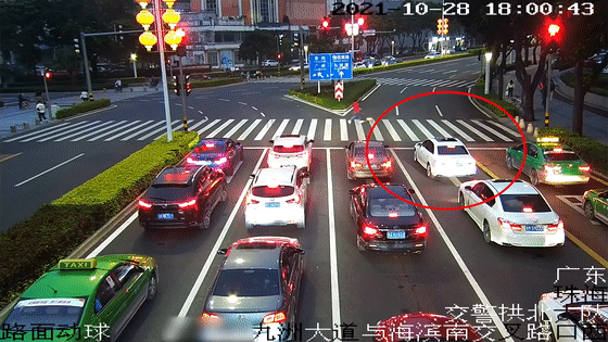 交警發話了：即日起，綠燈這樣通行也會罰200扣3分