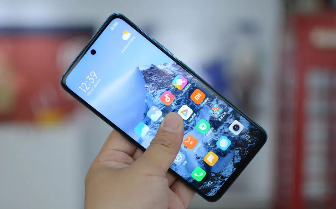 1500左右买什么手机好？这三款性价比都很高