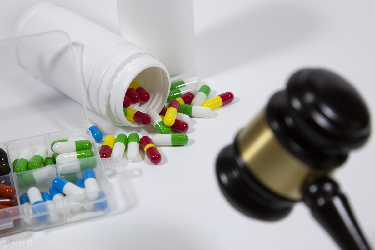 是否向医疗损害责任保险公司主张权利？