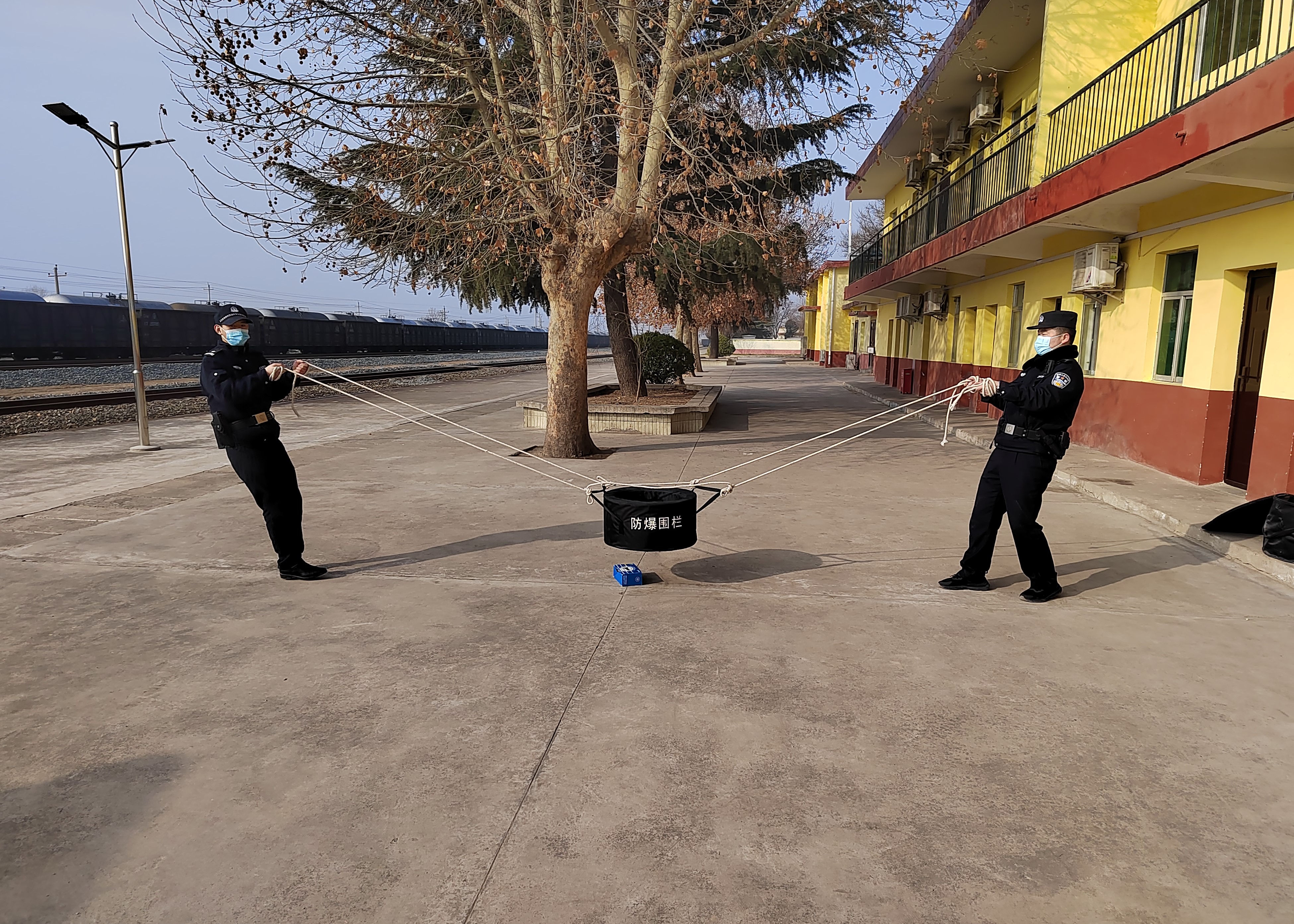 蒲城铁路公安：紧贴实战练兵 强化作战能力