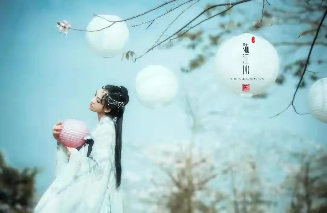 烟如柳诗词三十首（最新2021年12月）