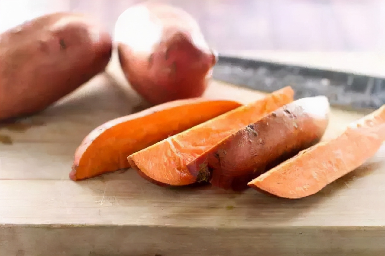 地瓜含糖量高，生、烤、蒸、煮地瓜，糖尿病患者应该选择哪种？