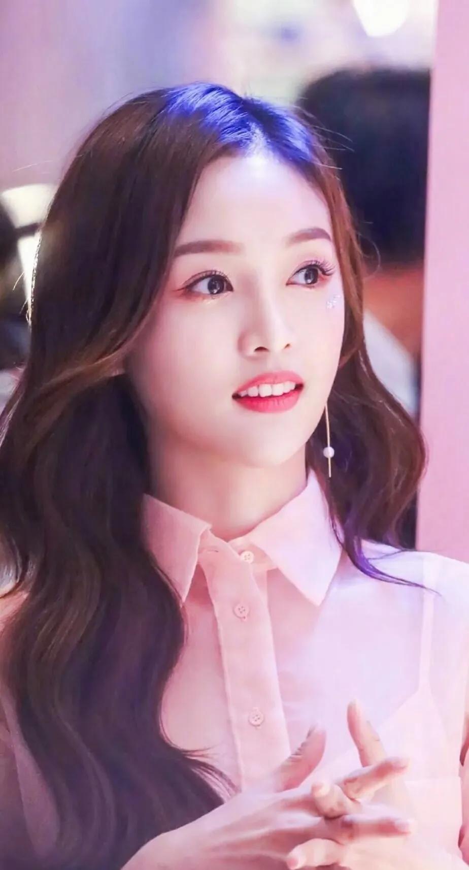 吴宣仪高清壁纸