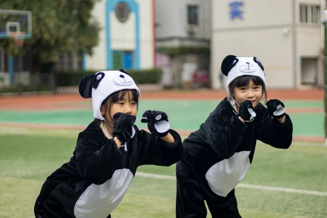 热烈祝贺华阳实验小学被评为“教师和校（园）长发展基地校”