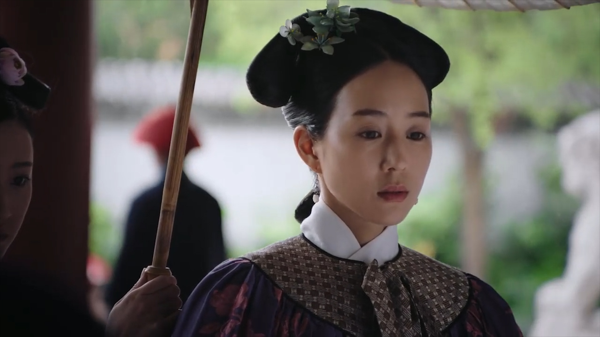 八种造型竟讲完了海兰的一生：争宠只靠描眉，至死不爱渣龙