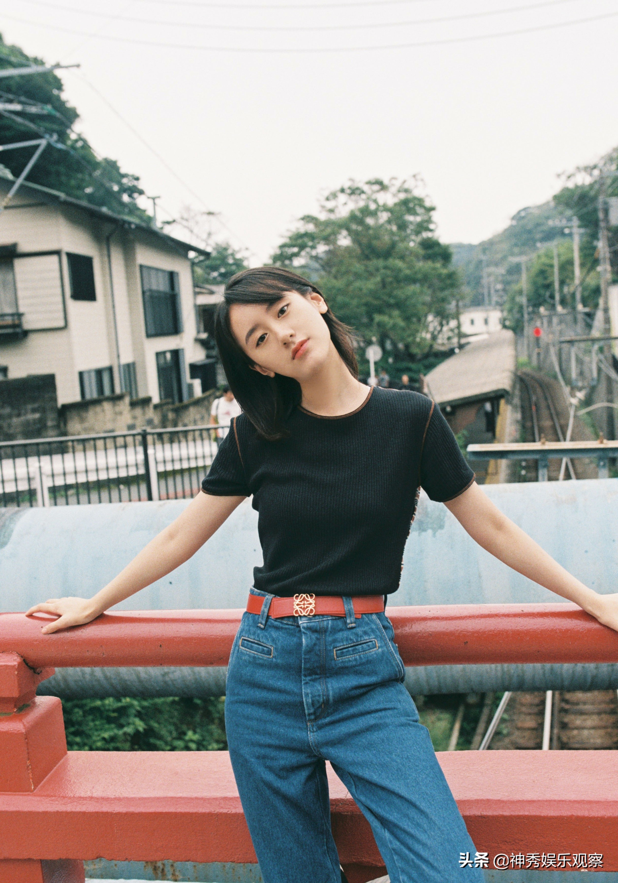 剧组招募女群演，要求颜值高、气质好，还要瘦成90斤不到的肉夹馍