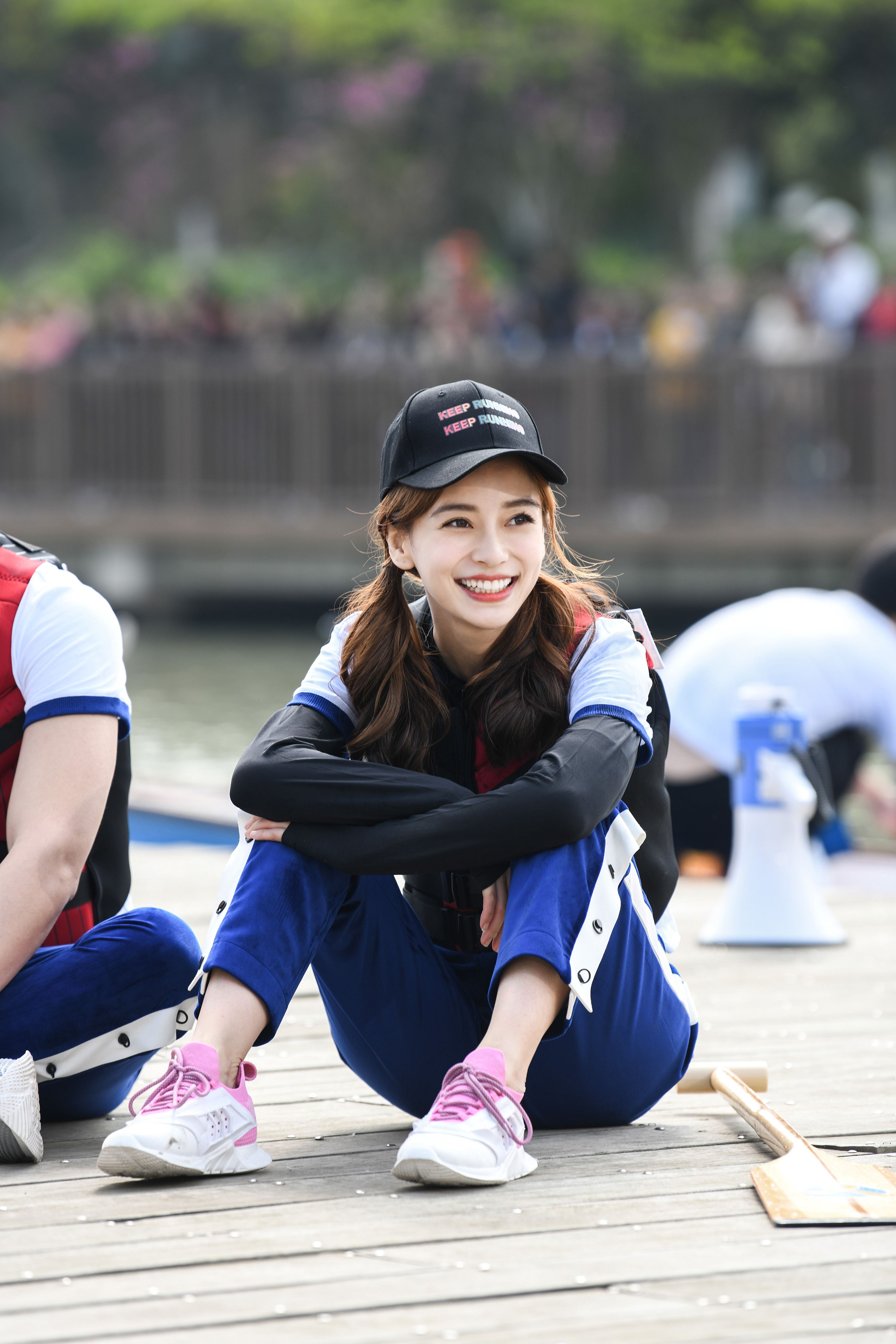 Angelababy:小嫩模变成大明星,4年赚12亿,黄晓明为她做了嫁衣