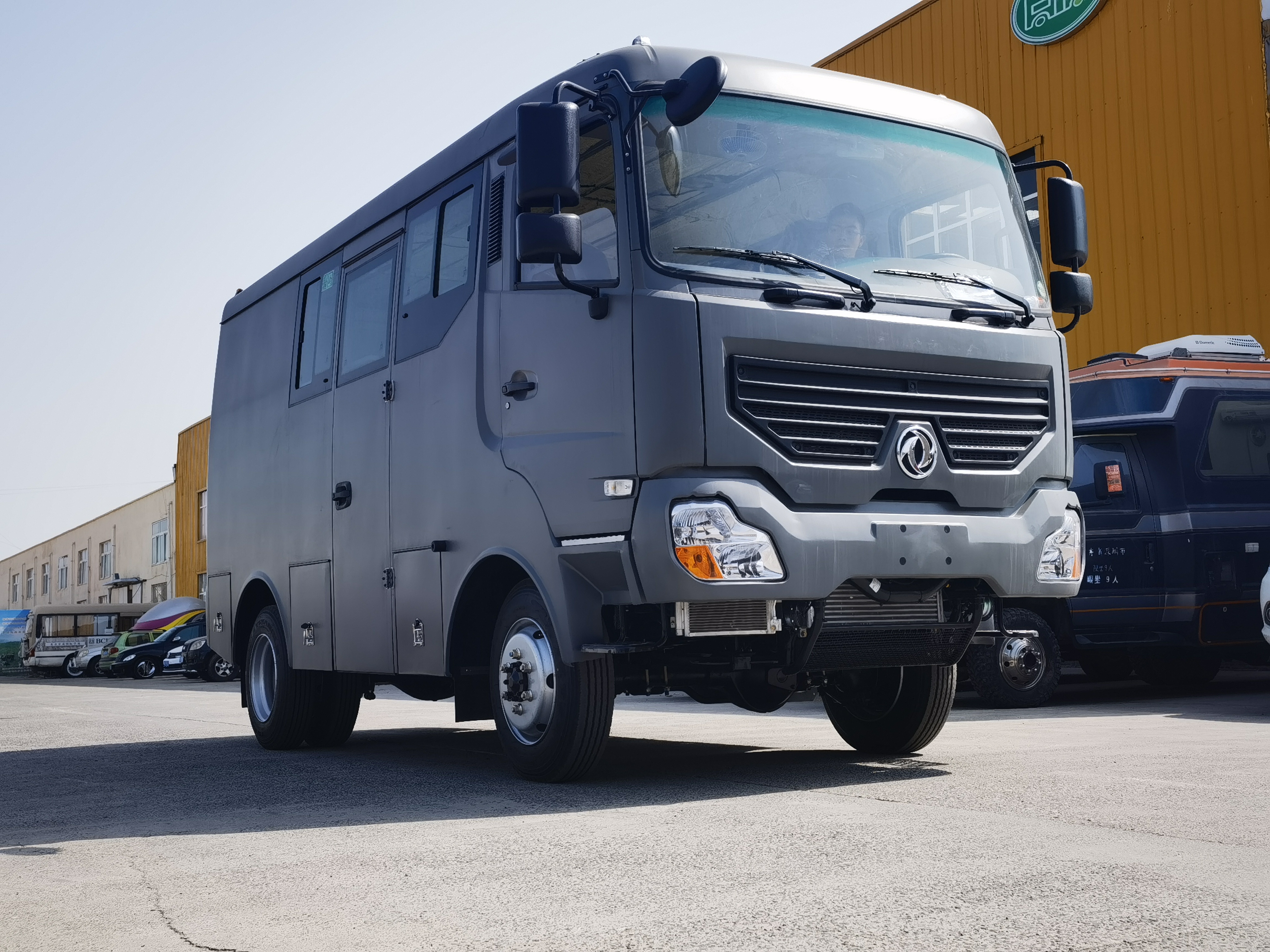 B型房车竟然能有那么大的空间，并且还配有四驱系统，24V双发电机