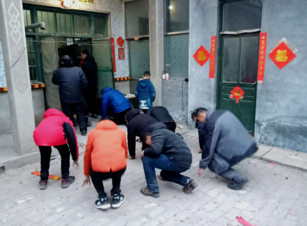 带娃拜年“赔本”？宝妈嫌农村亲戚的“压岁钱”少：今年不去了