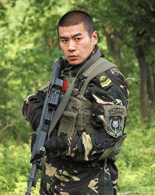 《我是特种兵》播出11年,只有"大反派"走红,其他主演怎样了?