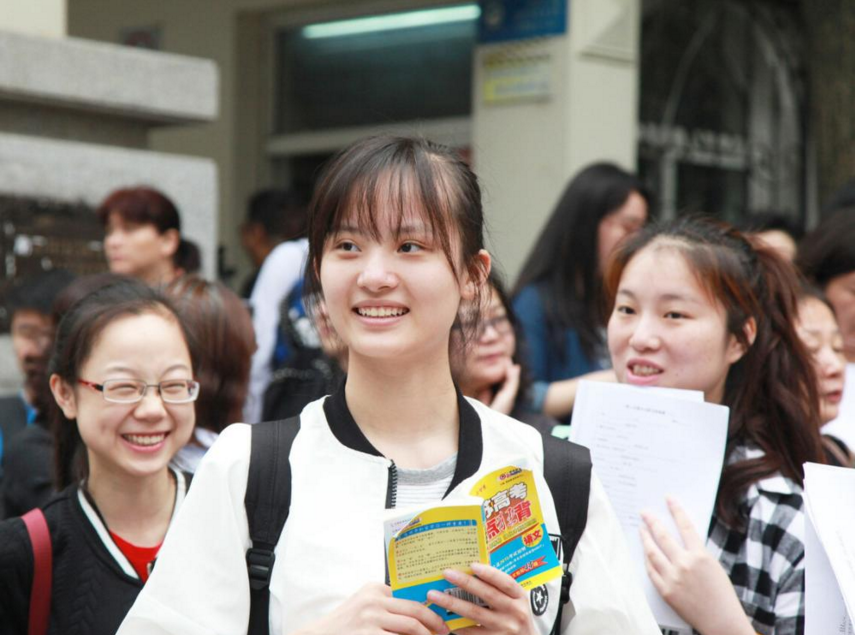 走读是什么意思(住校和走读的差别在哪里?各自优缺点?学生可提前了解)