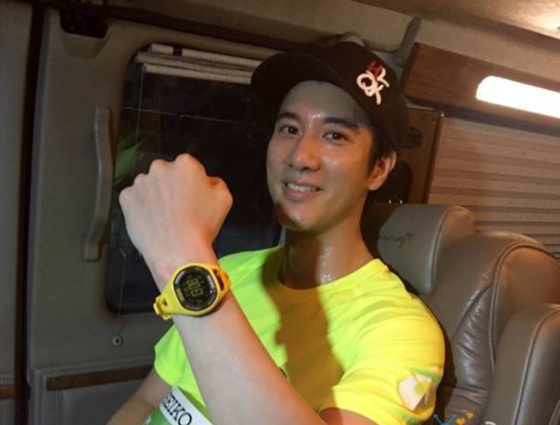 台媒曝王力宏回豪宅陪伴子女，一整天未离开，跟李靓蕾疑似已见面