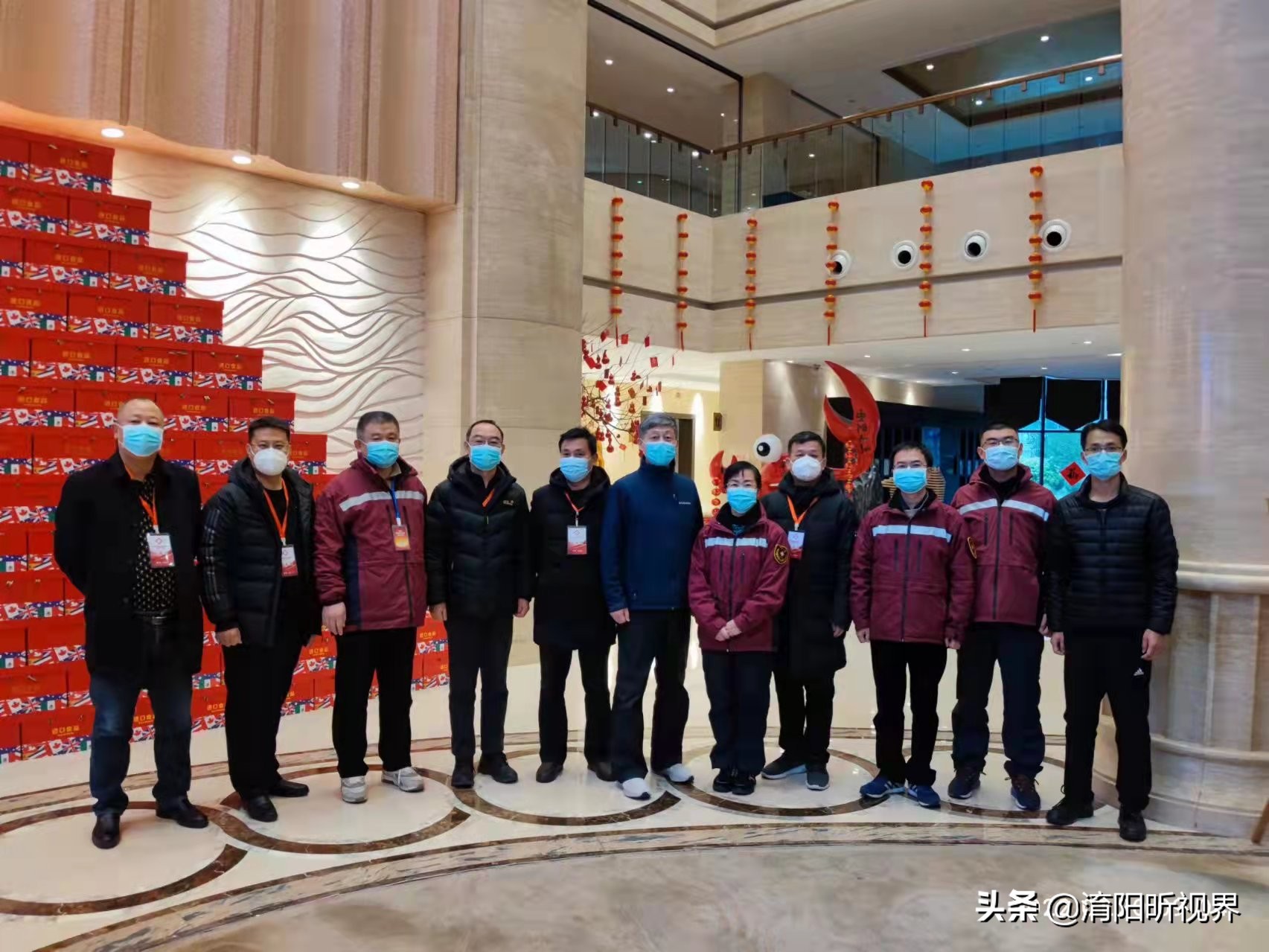 ���������г������������ط���һ�ߵ�����������