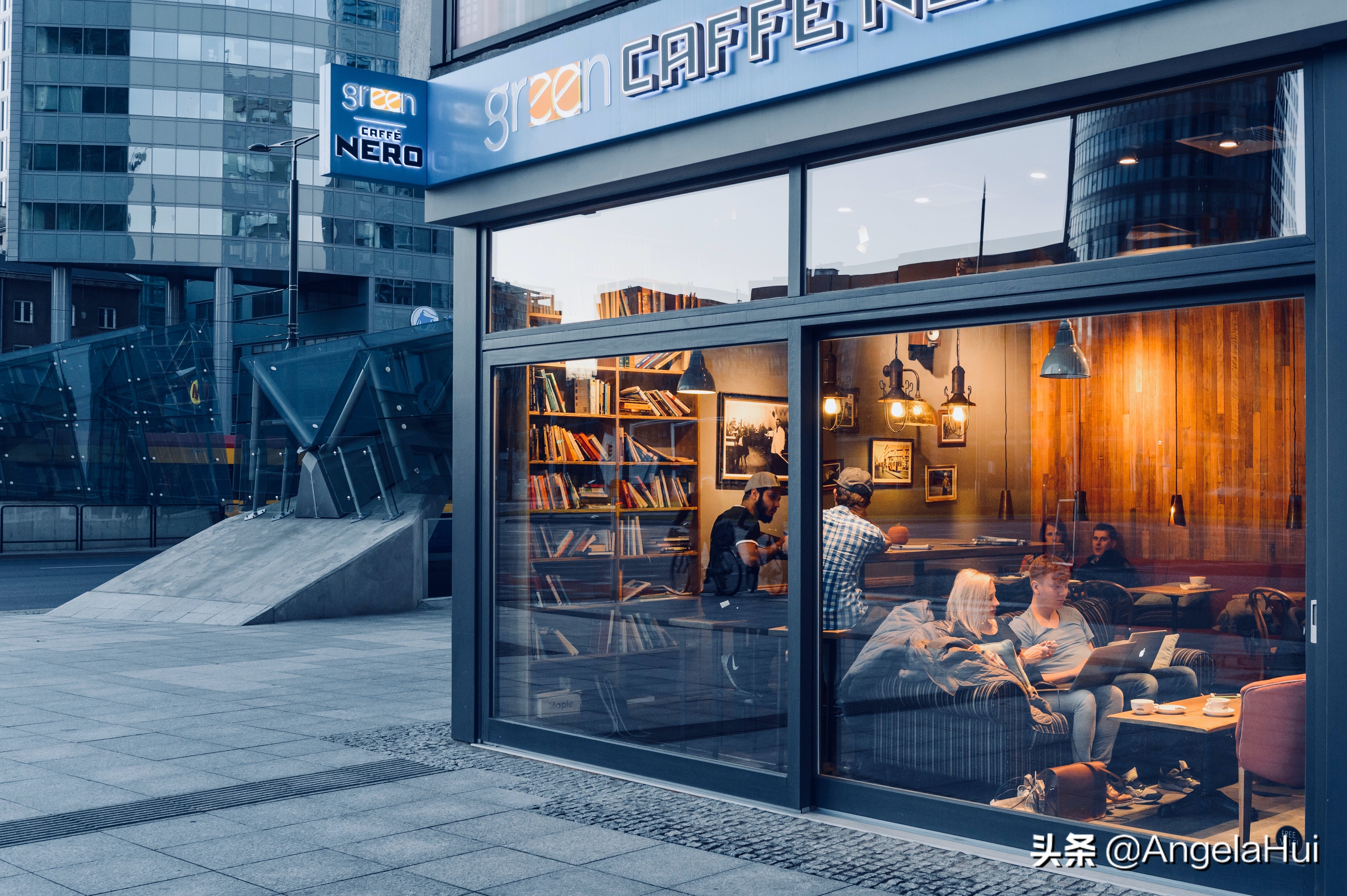2022疫情当下，现在还能去留学吗？应该去留学吗？